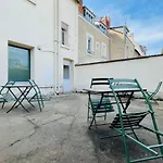 La Belle Tourangelle#Rabelaisien Free Parking