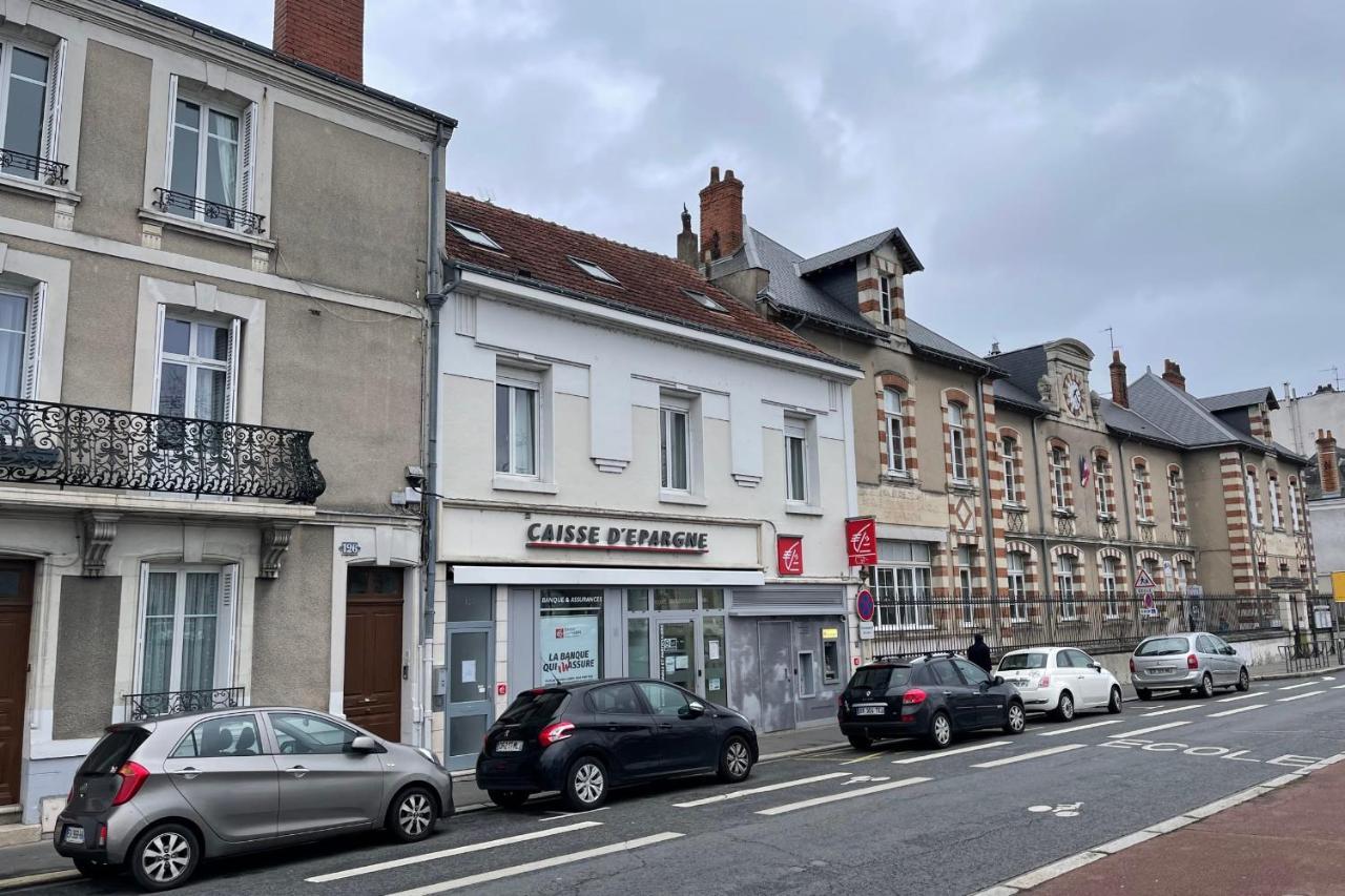 La Belle Tourangelle#rabelaisien Free Parking